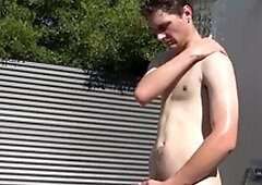 AndysAussieBoys: Jay jerking big balls & edging outdoors