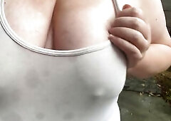 Caught in the rain - large breasts, white reservoir top