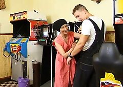 Muscle Guy Fucks Ugly Grandma