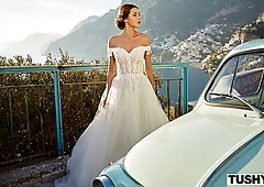 Spicy glamorous model Sybil is been created for intensive anal