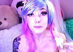 Hot amateur webcam teen masturbates for their fans