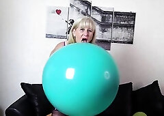 Hawt Aged Catherine has a secret. This Babe likes popping balloons, larger the more excellent!