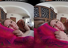 In Bed With Lindsey Love - Incredible Babe Virtual Girlfriend Experience Hardcore Pov