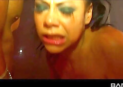 Cuties Ginger Hill and Lara Tinelli are sucking a massive penis