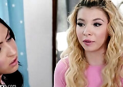 Kenzie Reeves Has A Hard Screw With Her College Bestie That babe Has A Crush On