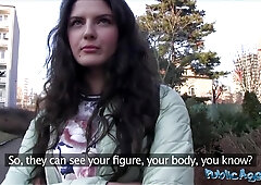 Big-eyed Italian Chick Sucks Big Swollen Strangers Dong