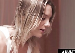 ADULT TIME - Influencer T-Angel Zariah Aura SCREWS & FISTS Fangirl Kenna James During Massage!