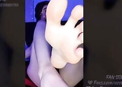 Mommy/Goddess Izzy shows off her soft cute feet for your worship~