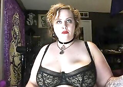 Smokin big beautiful woman Ariel