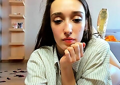 Hot amateur teen butt plug solo play