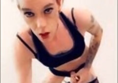 Horny Gym Bunny Wants To Play