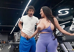 Nataly Ordonez In Busty Milf Porn Video
