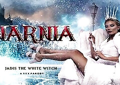 Mona Wales as NARNIA WHITE WITCH Fucks You With All Her Powers VR Porn