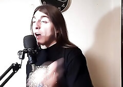 DOVAH IN HIS PRIME SINGING A BRING ME THE HORIZON SONG!