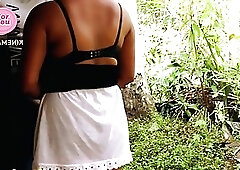 Amateur black couple enjoy outdoor quickie