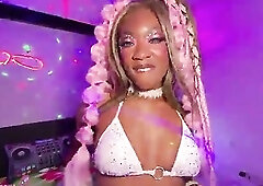 Lana Gee’s Glitter-Dusted Ass Drops Low Beneath Pink And Blue Lasers!