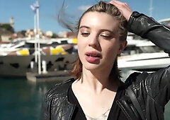 May, 34, her dreams seem very real... - Jacquie et Michel TV