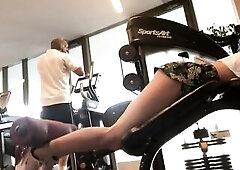 i love to do sport as i have a fun to watch my flawless body and this perfect abdomen! do u love abdomen fetish? i do!