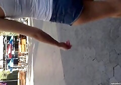 Sexy white girl ass in daisy dukes