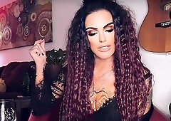 MistressRavenFD - Your Wife Worships Me With Your Money