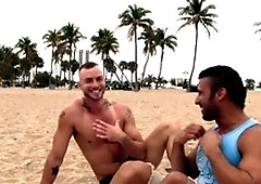 CumFu.com - Asian at the beach