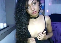 It's impossible for me not to masturbate to this whore's hot solo play