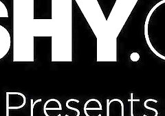 Abella here knows exactly what card she gotta play to make people go wild - but today that card is gonna get ripped to shreds. Very much like her ass.