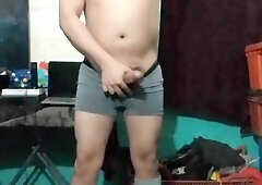 Jesus en boxer jalandose el pene avienta semen capitulo 5