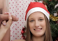 XXX-Mas dick-sucking session with a hot young babe Xenia