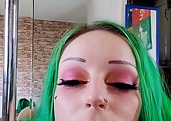 Hot Teen Chloe Toy Masturbates to Orgasm with her Wand