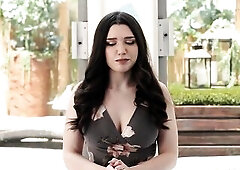 Breasty Married Lilly, out of work in LA