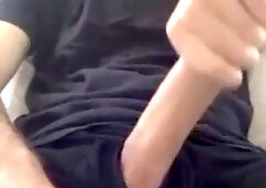 Muscular amateur strokes his big hard cock with a thick bellend23