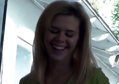 Elizabeth Likes To Show What She Has Got