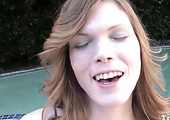 Smalltit fledgling tgirl wanking outdoors