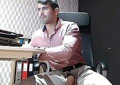 Just a Portuguese guy doing business