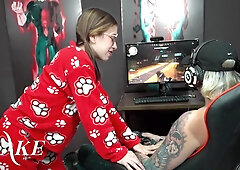 Perra Cachonda Se Folla Al Hermano De Su Mejor Amiga En Una Pijamada - Katty And Zac