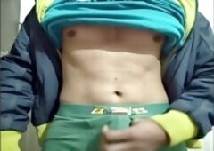 Straight hunk gives tribute in a solo fap session