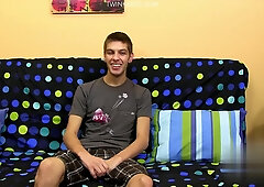 Who Wants To Play Doctor With Max
