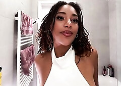 Black gal proves why no brassiere is more excellent for weenie