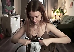 Busty MILF cam babe in lingerie pussy masturbation