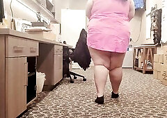 Sissy Chub with kewl booty twerks in pink suit during the time that at work.
