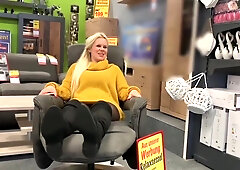 Amateur Public Piss Whore Sophie 720p