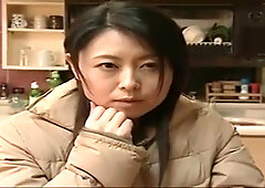 00336,A woman who screams in agony