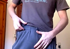 I drink my tastey jizz direct in my gullet