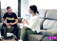 ES FACIL LIGAR y FOLLAR a traves de TINDER. fan nos demuestra como lo hizo para follarse a valeria gratis con solo usar su aplicacion, ella resulto se