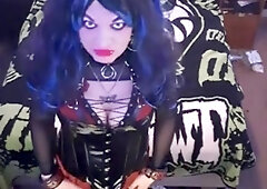 Shanna Platinum smoking Capri 120 and dancing