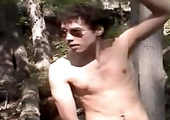 DirtyBoyVideo: Wanking outdoors