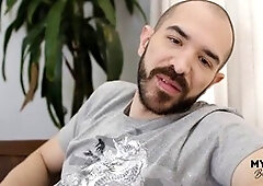 Virtual sex with Peter King ends in intense bareback creampie after a long day - POV gay boyfriend experience