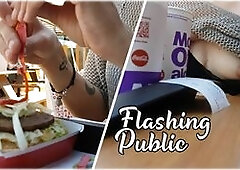 mcdonalds restaurant flashing