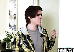 River Lynn watching her boyfriend as this chab gets screwed by his stepmom Penny Barber